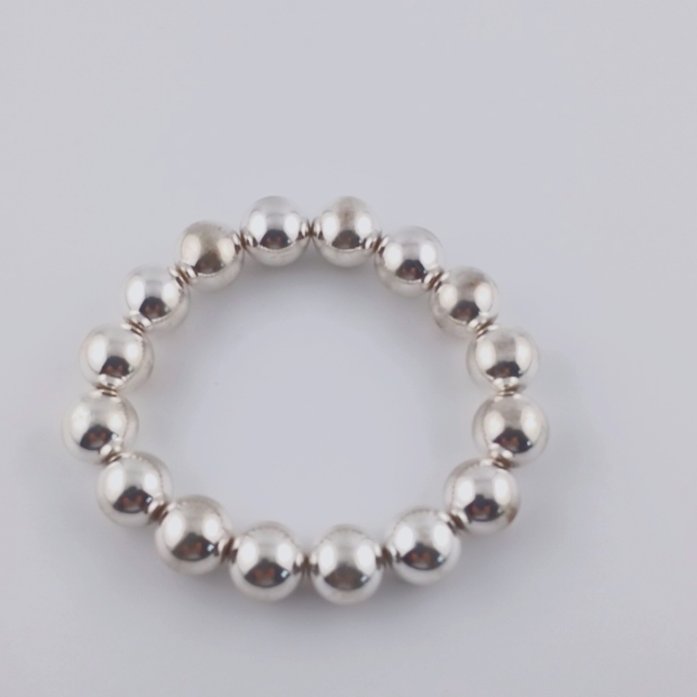 Silver color beads bracelet